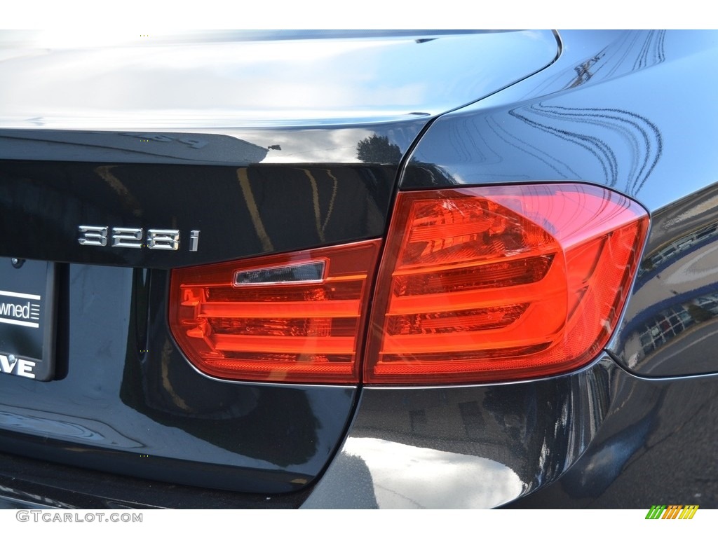 2014 3 Series 328i xDrive Sedan - Black Sapphire Metallic / Black photo #23