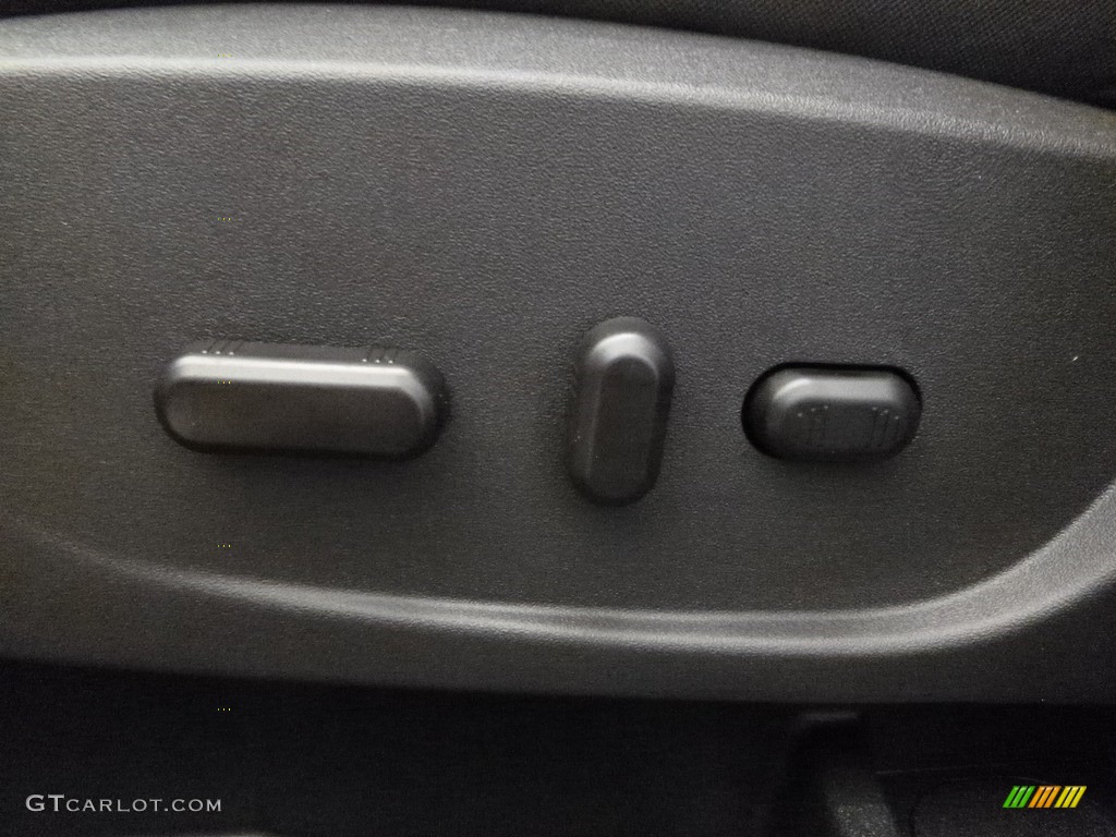 2017 Escape SE 4WD - White Gold / Charcoal Black photo #12