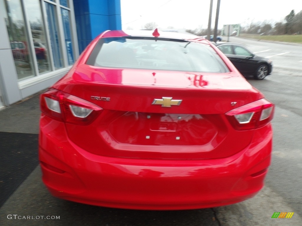 2017 Cruze LT - Red Hot / Jet Black photo #6