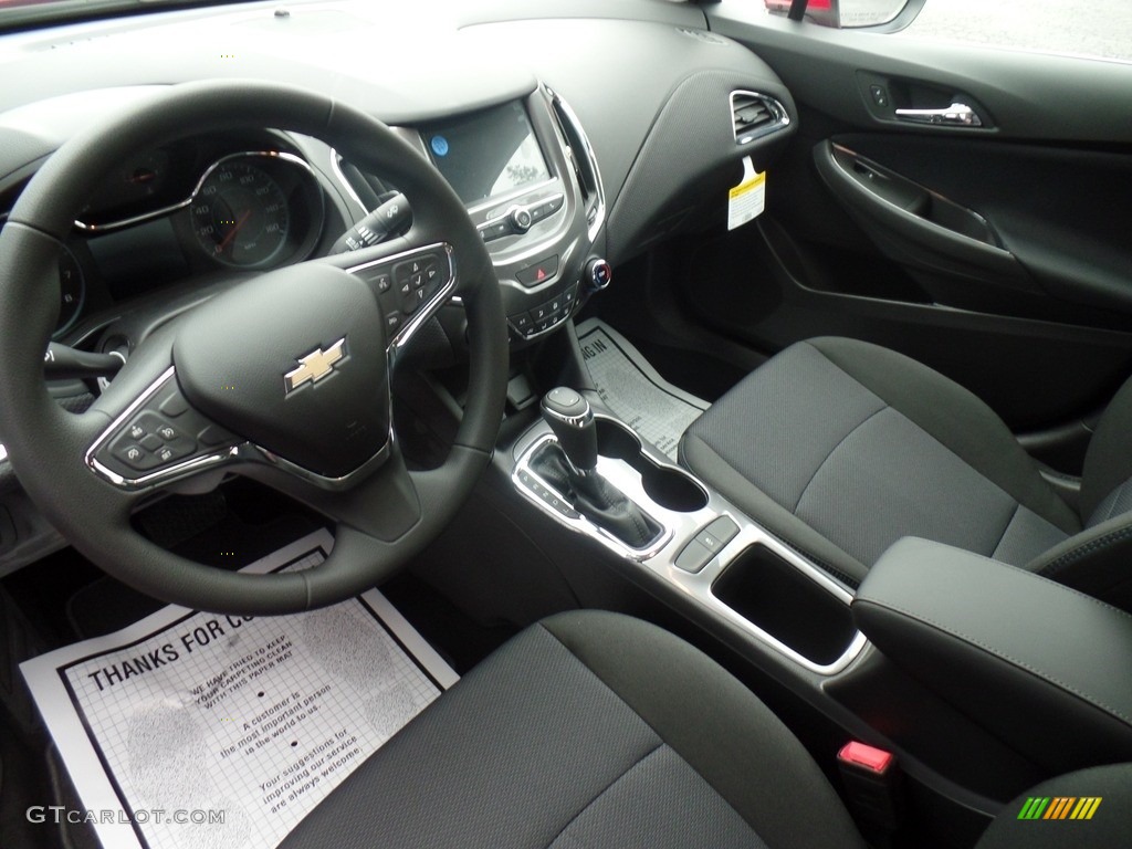 2017 Cruze LT - Red Hot / Jet Black photo #15