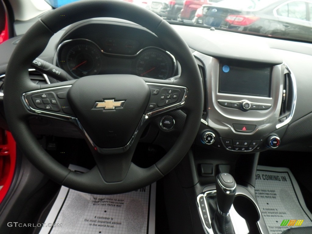 2017 Cruze LT - Red Hot / Jet Black photo #16