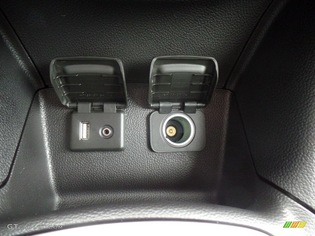 2017 Cruze LT - Red Hot / Jet Black photo #31