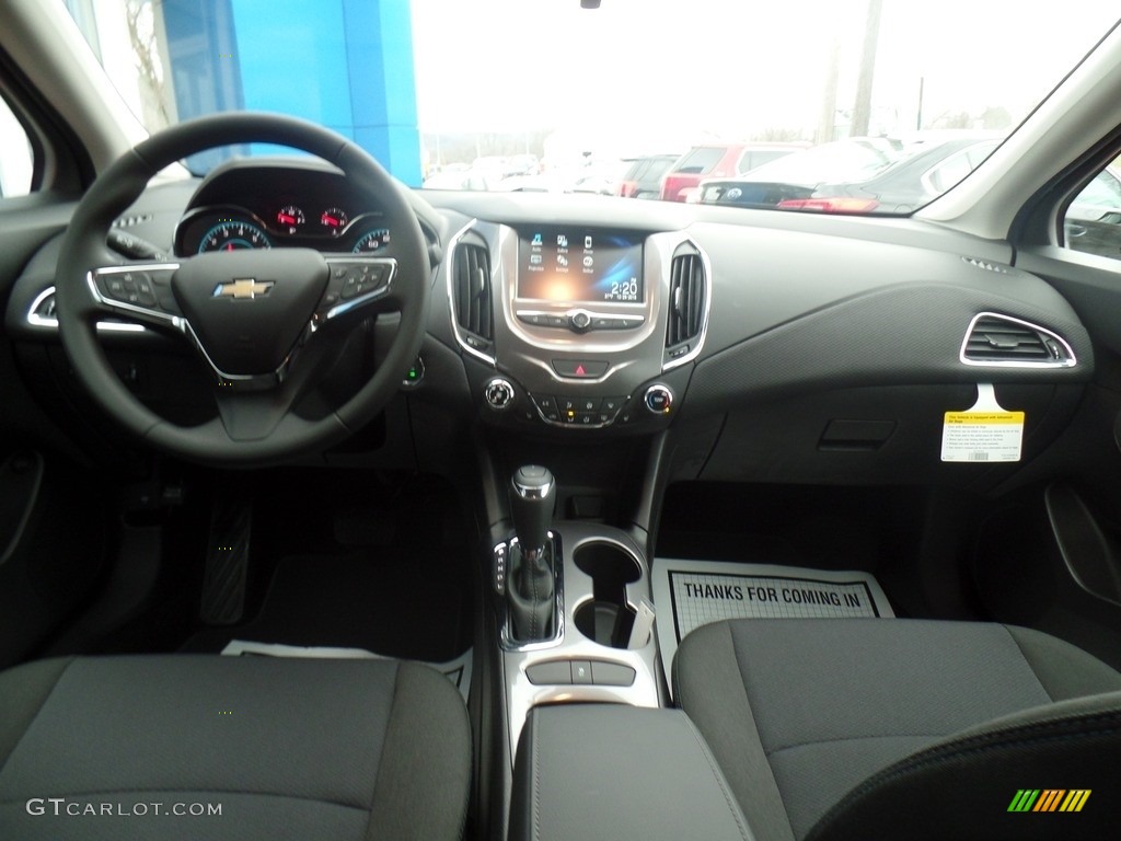 2017 Cruze LT - Red Hot / Jet Black photo #36