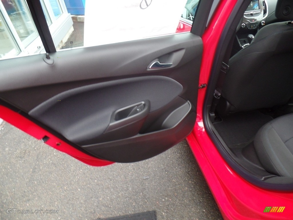 2017 Cruze LT - Red Hot / Jet Black photo #37