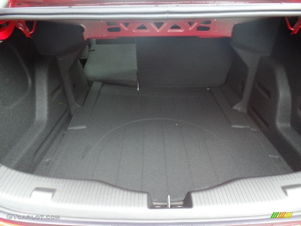 2017 Cruze LT - Red Hot / Jet Black photo #44