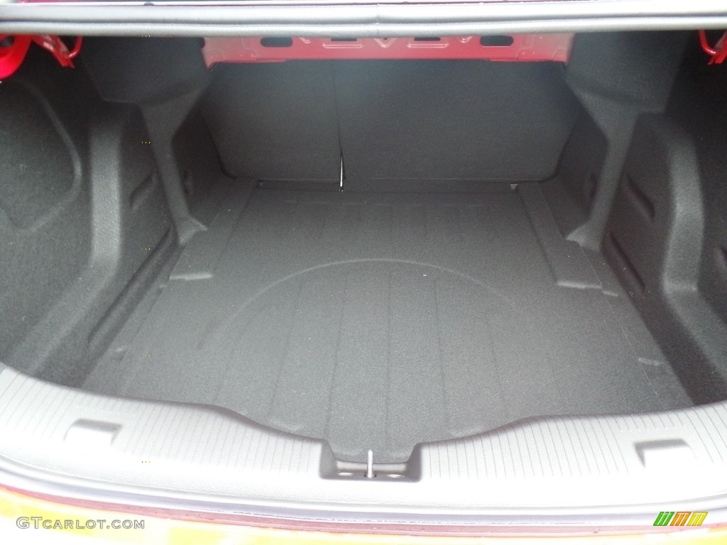 2017 Cruze LT - Red Hot / Jet Black photo #45