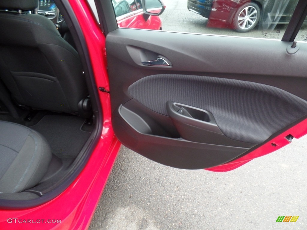 2017 Cruze LT - Red Hot / Jet Black photo #47