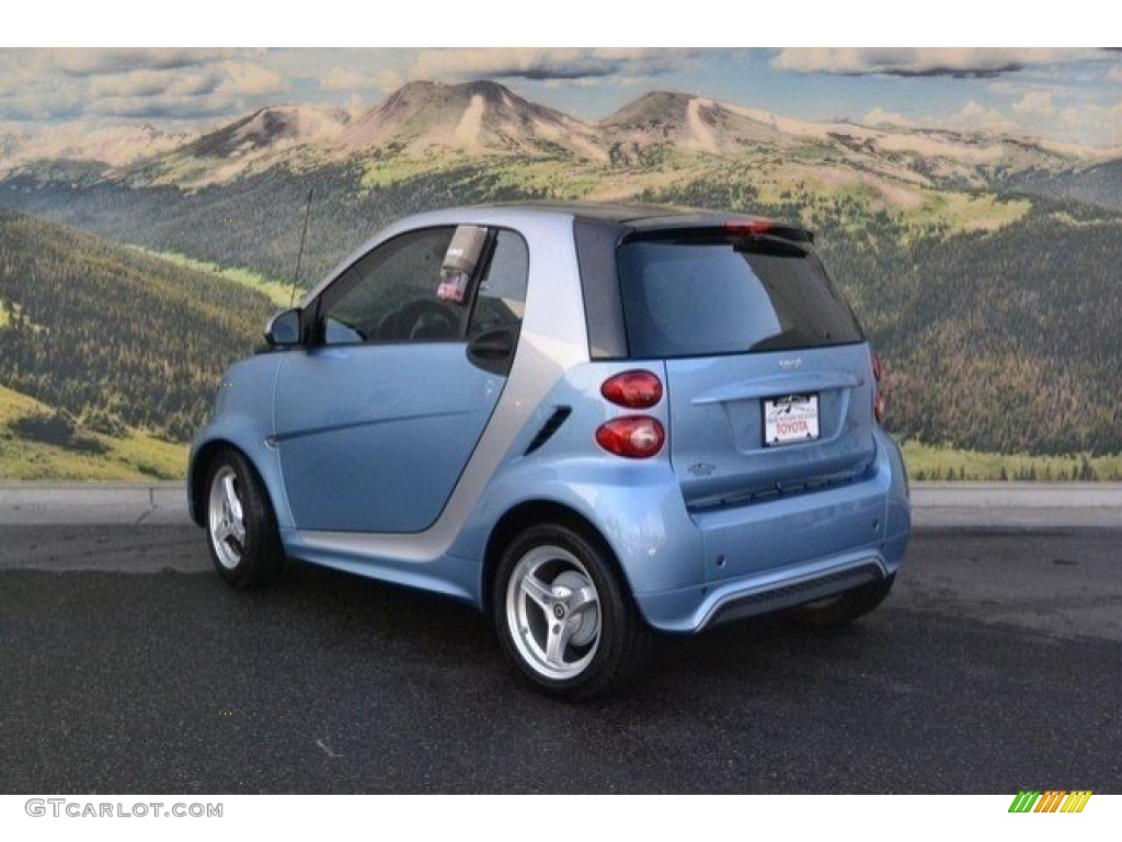 2013 fortwo passion coupe - Blue Metallic / Crystal Grey Leather photo #7