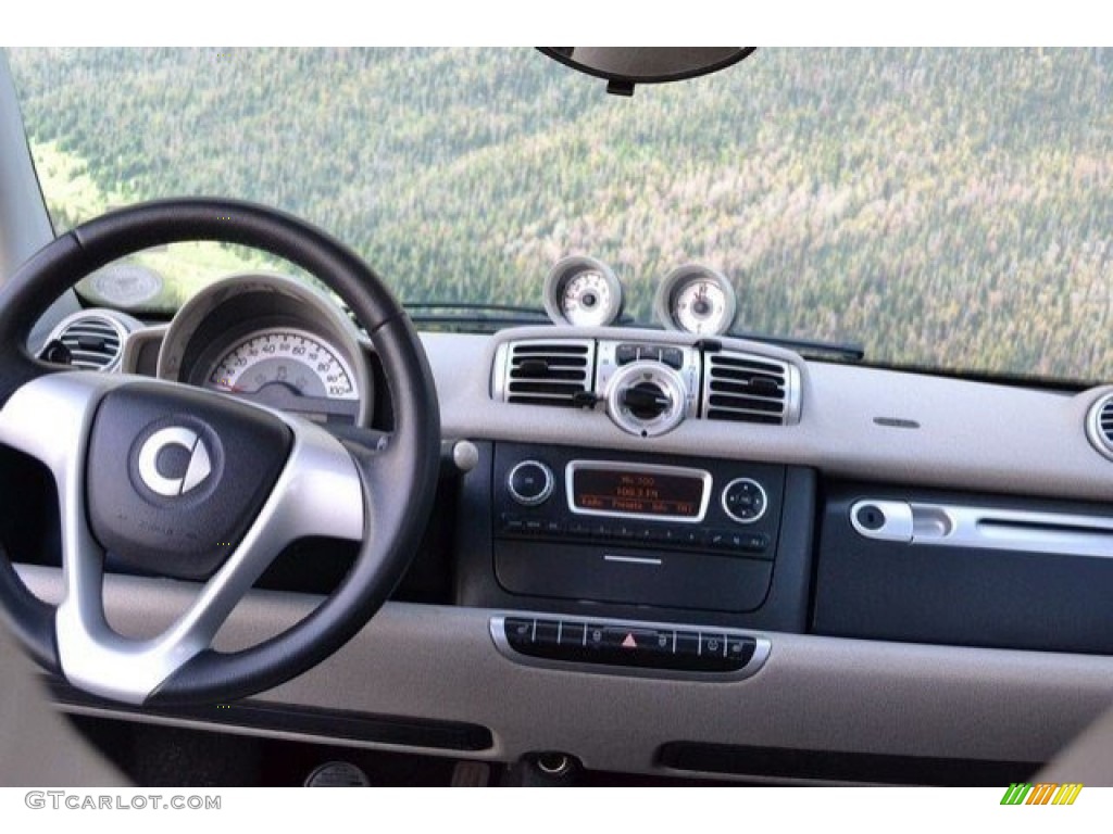 2013 fortwo passion coupe - Blue Metallic / Crystal Grey Leather photo #12