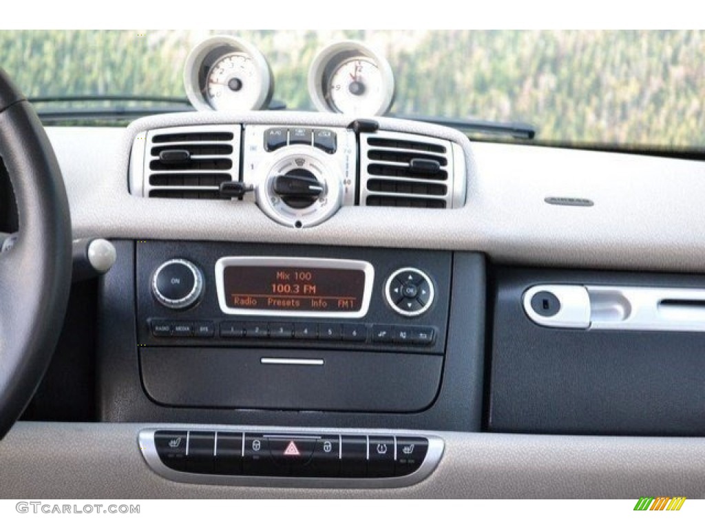 2013 fortwo passion coupe - Blue Metallic / Crystal Grey Leather photo #14