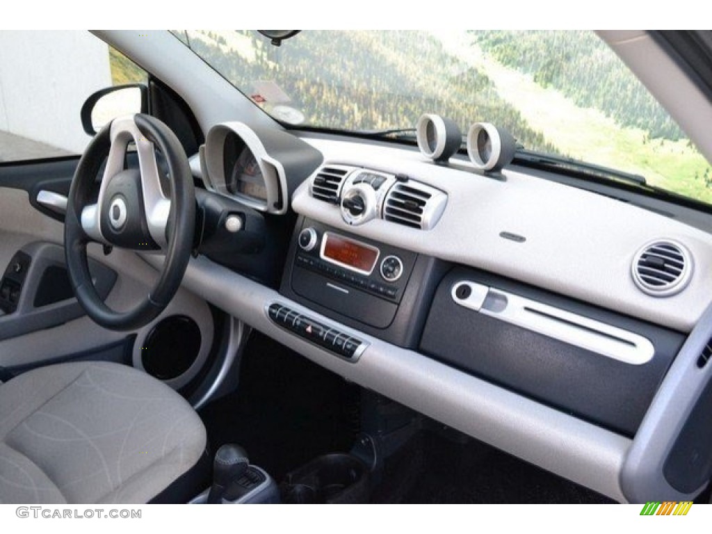 2013 fortwo passion coupe - Blue Metallic / Crystal Grey Leather photo #15