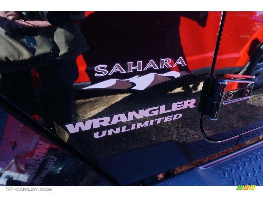 2017 Wrangler Unlimited Sahara 4x4 - Black / Black photo #4