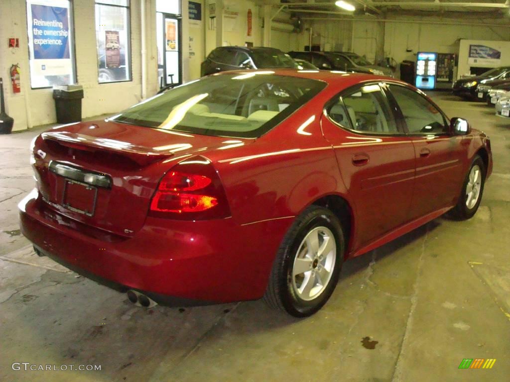 2005 Grand Prix GT Sedan - Sport Red Metallic / Parchment/Dark Pewter photo #5