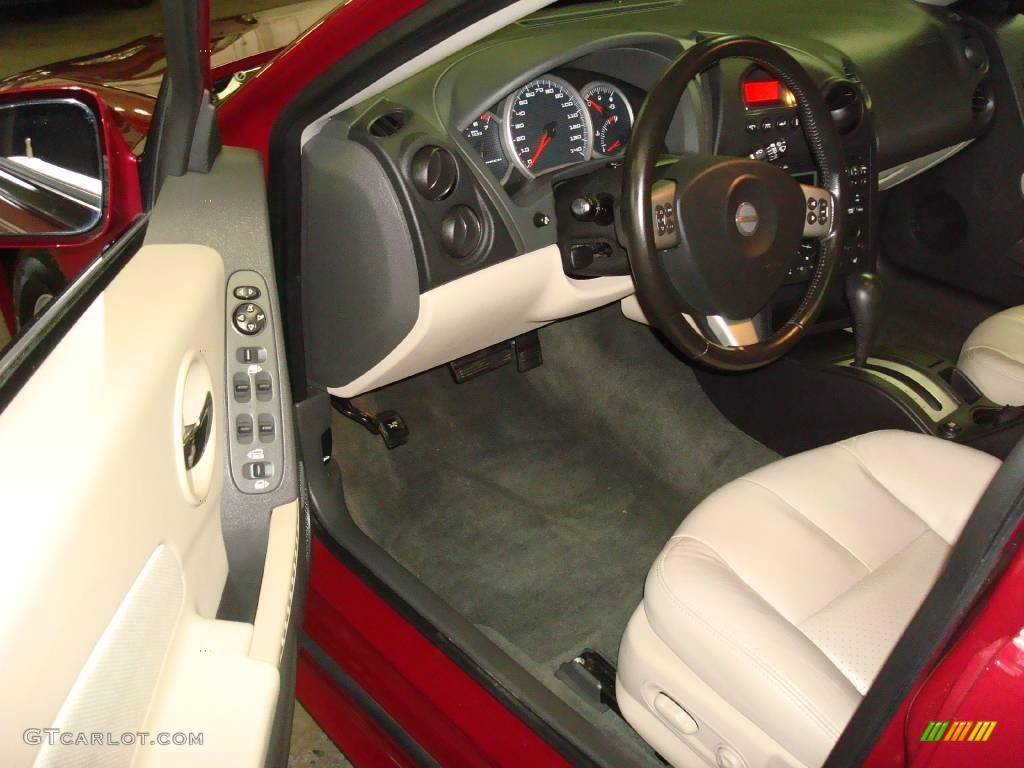 2005 Grand Prix GT Sedan - Sport Red Metallic / Parchment/Dark Pewter photo #10