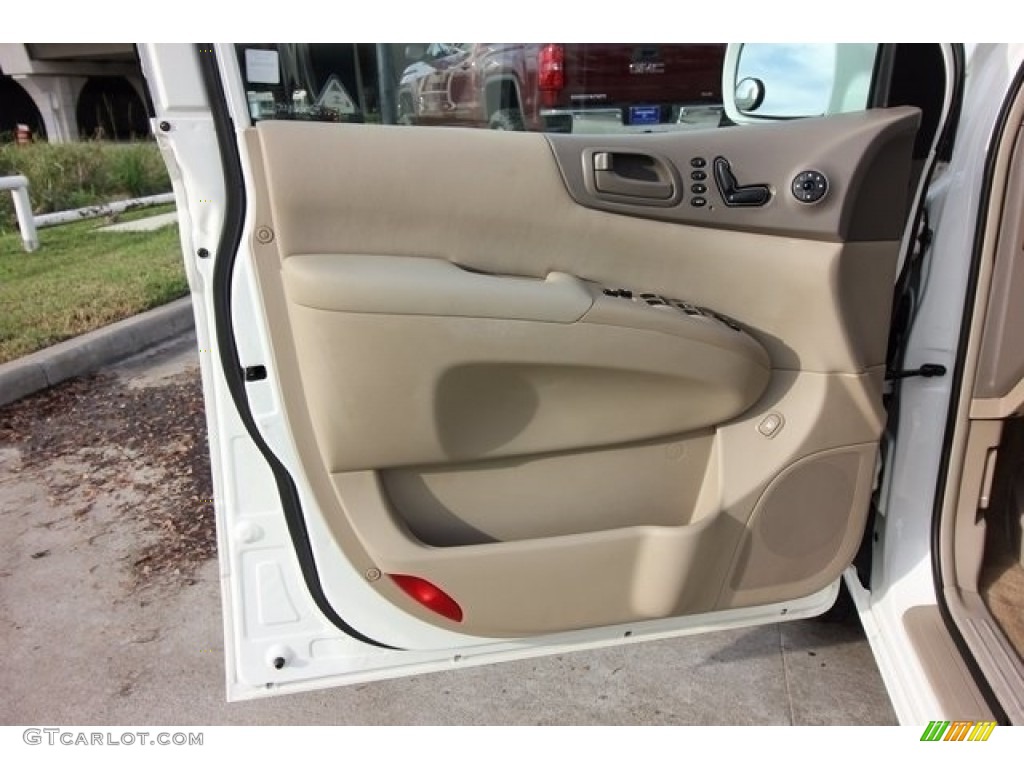 2006 Sedona EX - White / Beige photo #15