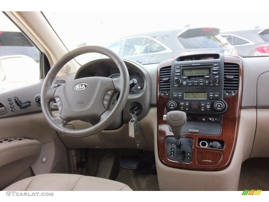 2006 Sedona EX - White / Beige photo #27