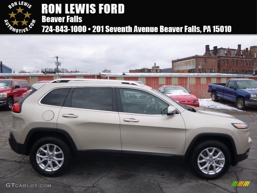 2015 Cherokee Latitude 4x4 - Cashmere Pearl / Black/Light Frost Beige photo #1