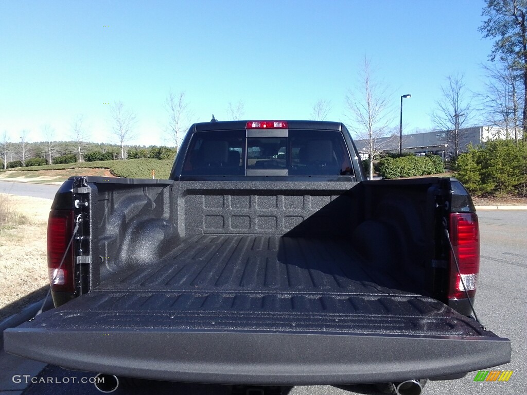 2017 1500 Sport Crew Cab 4x4 - Brilliant Black Crystal Pearl / Black photo #9