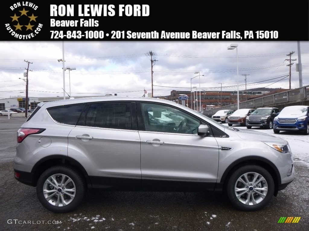 2017 Escape SE 4WD - Ingot Silver / Charcoal Black photo #1