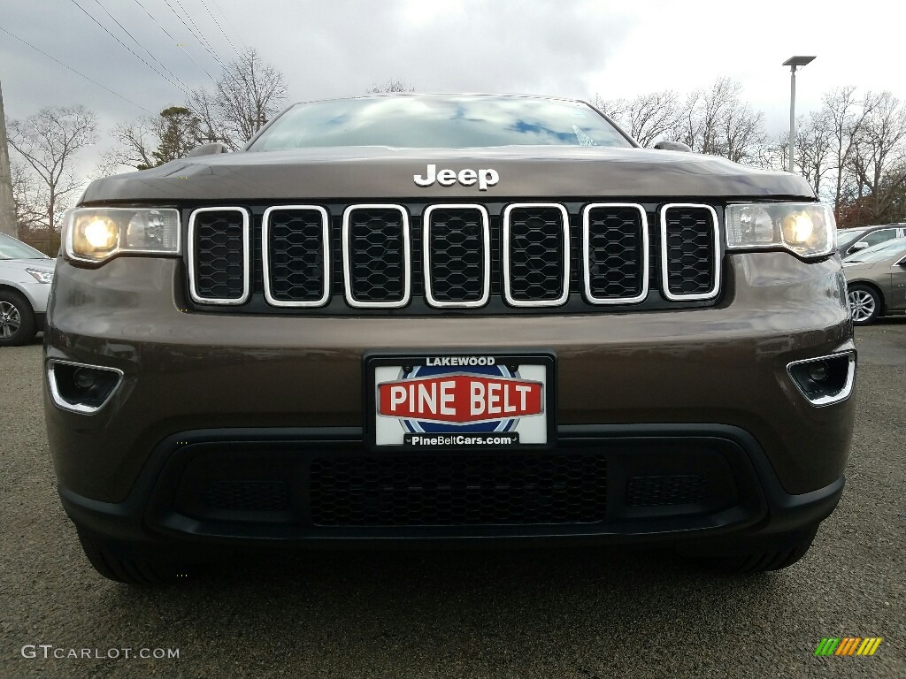 2017 Grand Cherokee Laredo 4x4 - Walnut Brown Metallic / Black photo #7