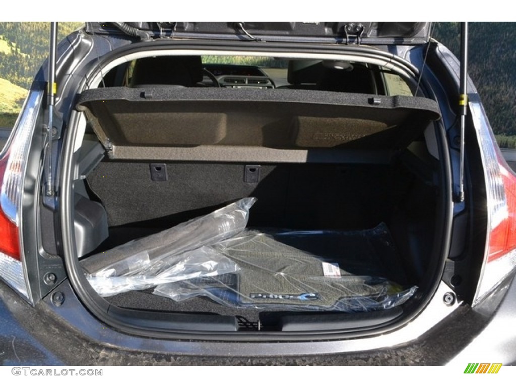 2016 Prius c Two - Magnetic Gray Metallic / Ash/Black photo #8