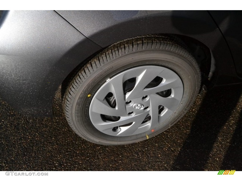 2016 Prius c Two - Magnetic Gray Metallic / Ash/Black photo #9