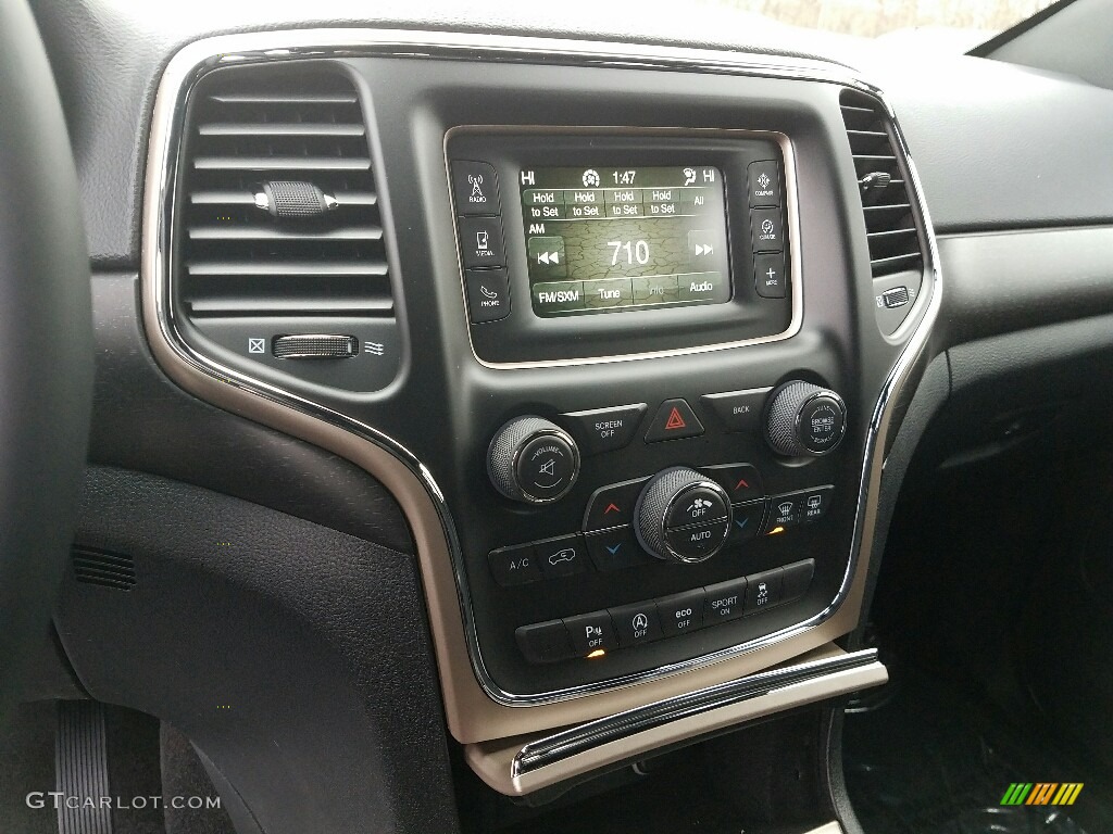 2017 Grand Cherokee Laredo 4x4 - Walnut Brown Metallic / Black photo #15