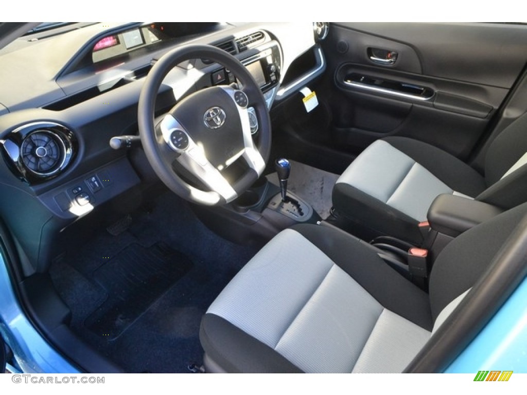 2016 Prius c Two - Sparkling Sea Metallic / Ash/Black photo #5