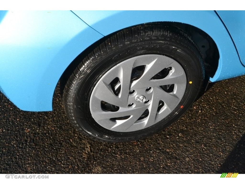 2016 Prius c Two - Sparkling Sea Metallic / Ash/Black photo #9