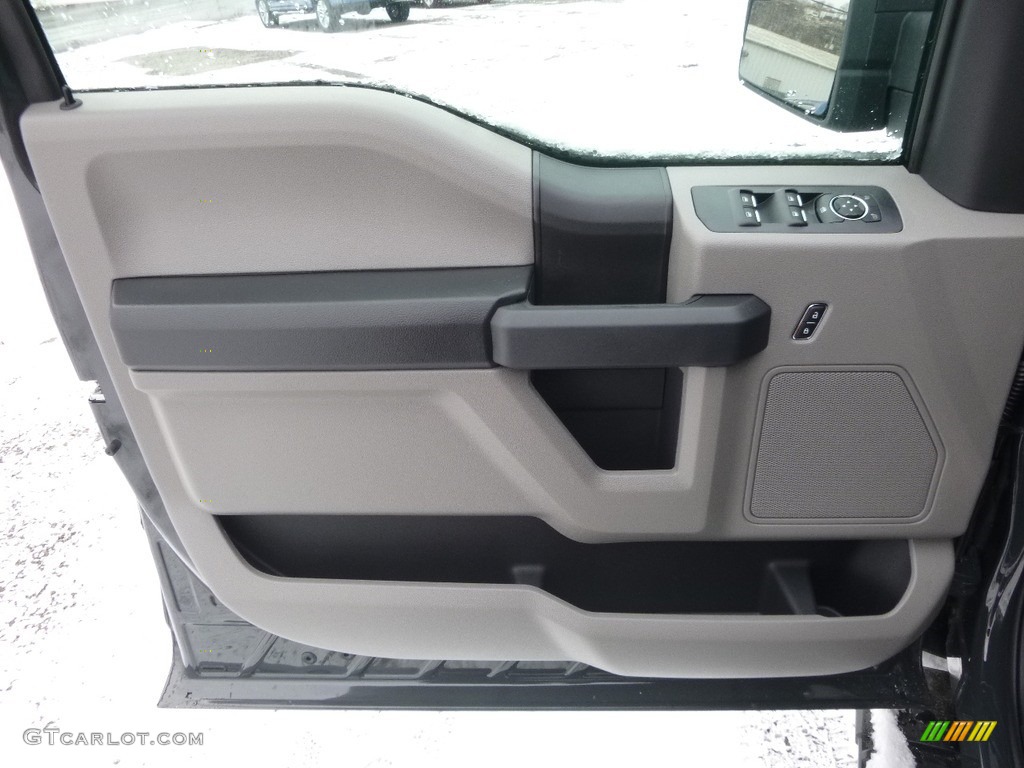2017 F150 XLT SuperCrew 4x4 - Lithium Gray / Black photo #14