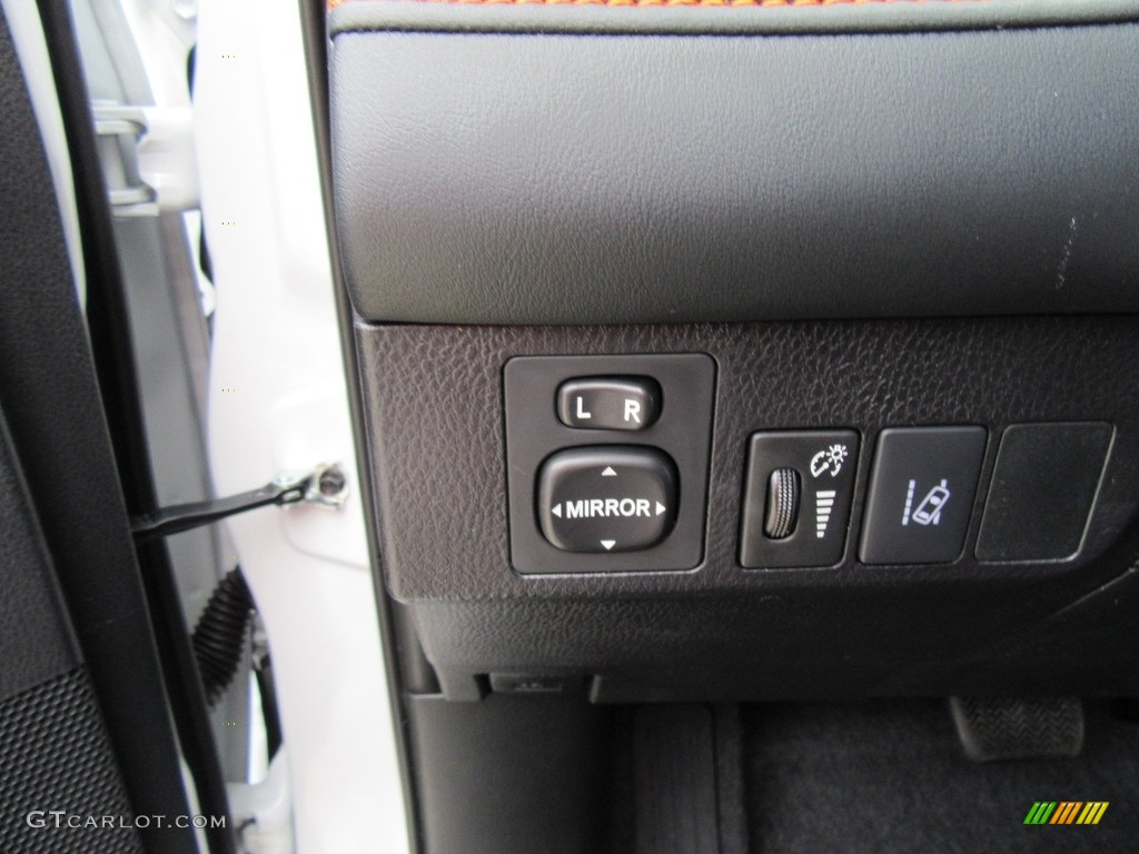 2017 Toyota RAV4 SE Controls Photo #117855598