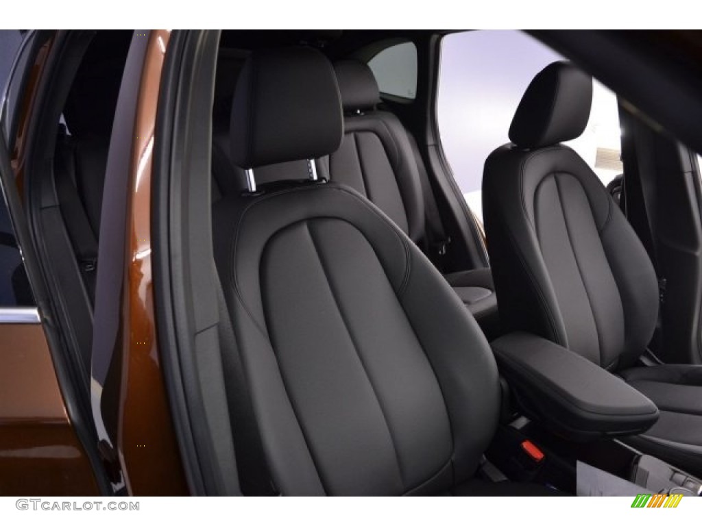 2017 X1 xDrive28i - Chestnut Bronze Metallic / Black photo #17