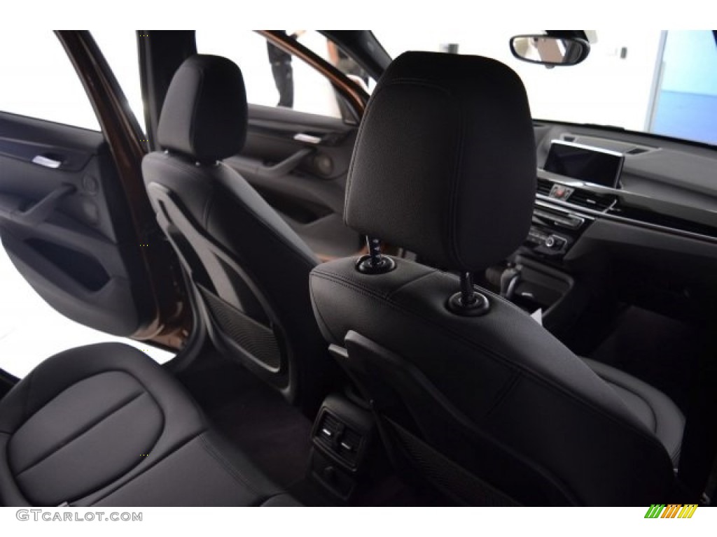 2017 X1 xDrive28i - Chestnut Bronze Metallic / Black photo #19