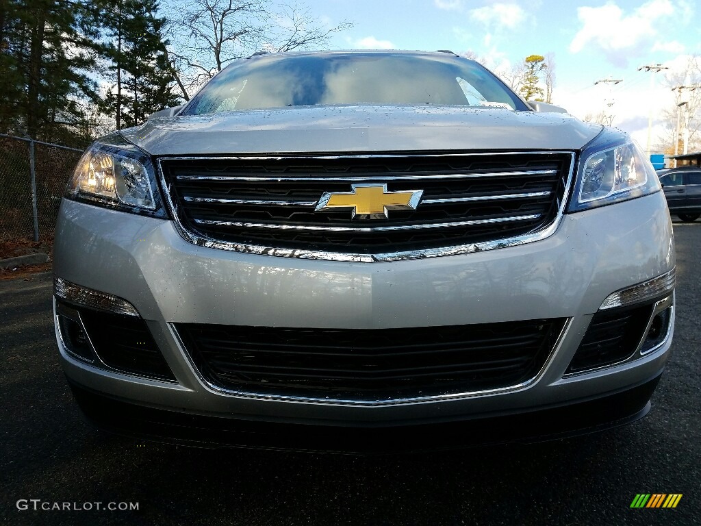2017 Traverse LT AWD - Silver Ice Metallic / Ebony photo #2