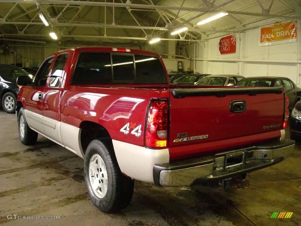 2005 Silverado 1500 LS Extended Cab 4x4 - Sport Red Metallic / Dark Charcoal photo #7
