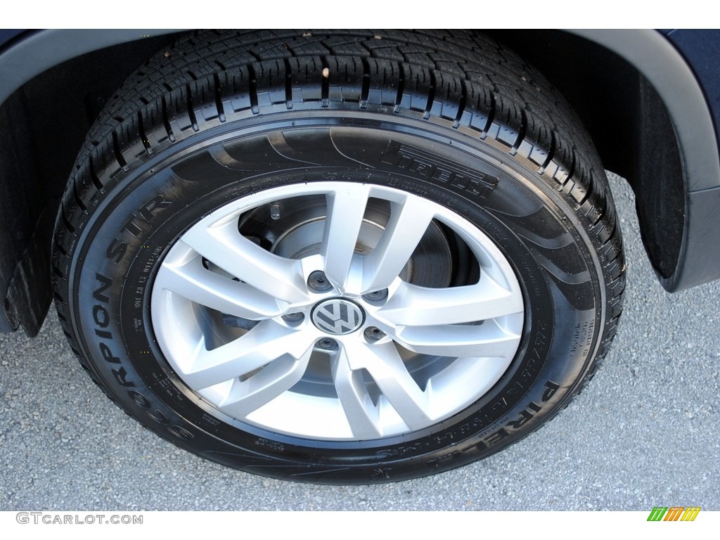 2016 Volkswagen Tiguan S Wheel Photos