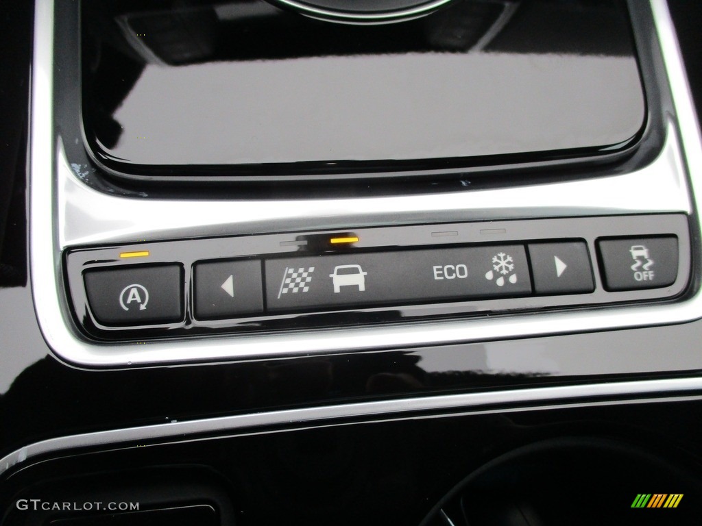 2017 Jaguar F-PACE 35t AWD R-Sport Controls Photo #117872887