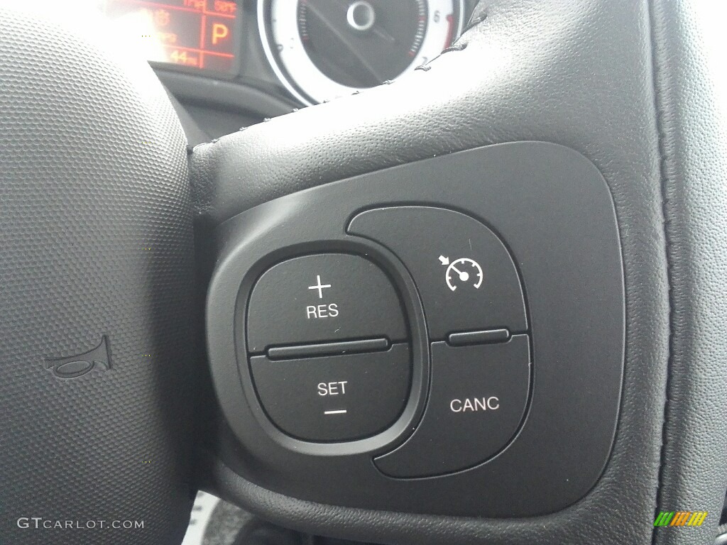 2017 Fiat 500L Pop Controls Photo #117881764