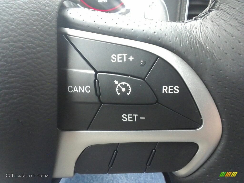 2017 Dodge Charger R/T Scat Pack Controls Photo #117882532
