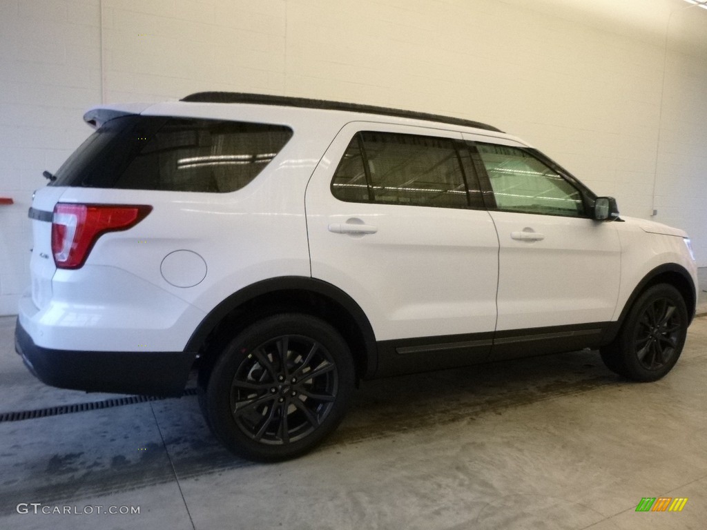 2017 Explorer XLT 4WD - White Platinum / Sport Appearance Dark Earth Gray photo #3