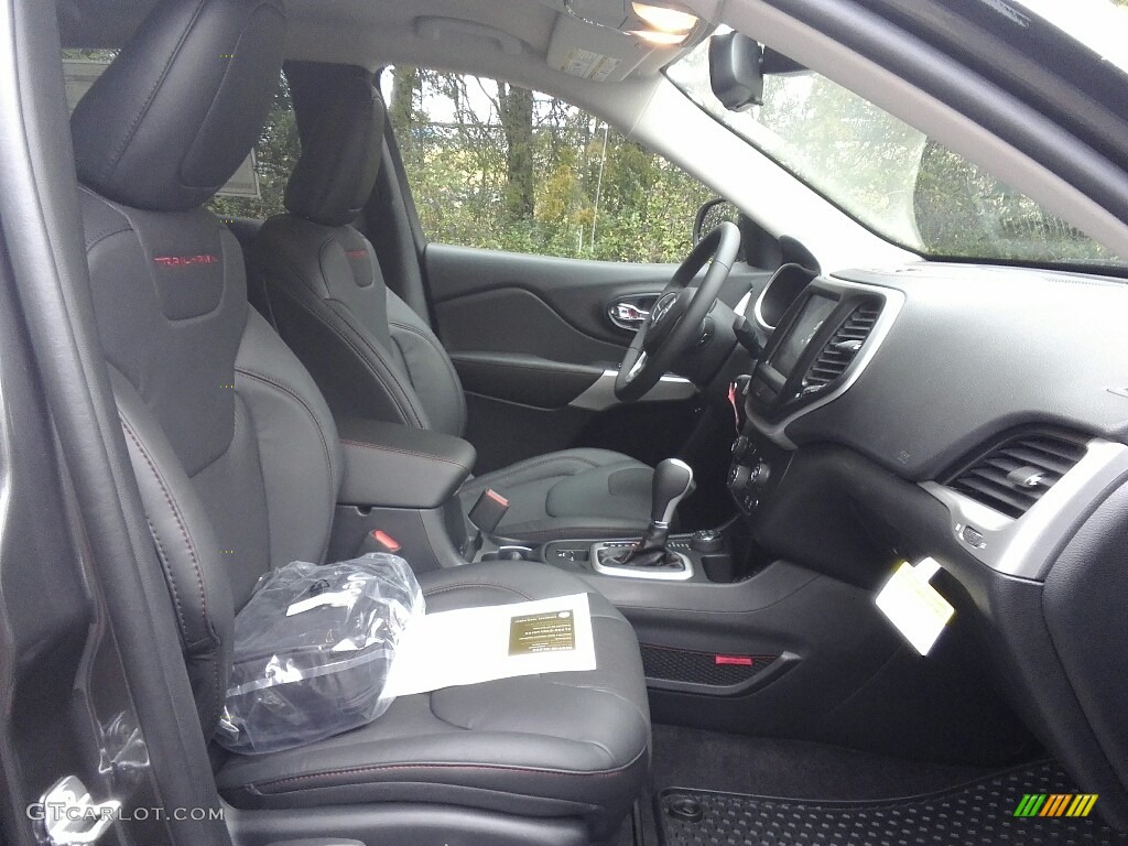 2017 Jeep Cherokee Trailhawk 4x4 Front Seat Photo #117885829