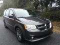Granite - Grand Caravan SXT Photo No. 4