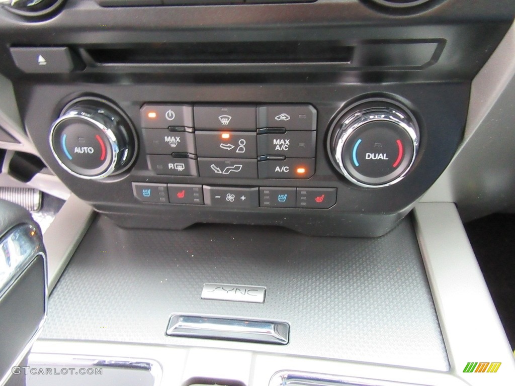 2017 F150 Lariat SuperCrew 4X4 - Shadow Black / Black photo #28