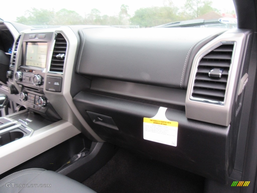 2017 F150 Lariat SuperCrew 4X4 - Ingot Silver / Earth Gray photo #16