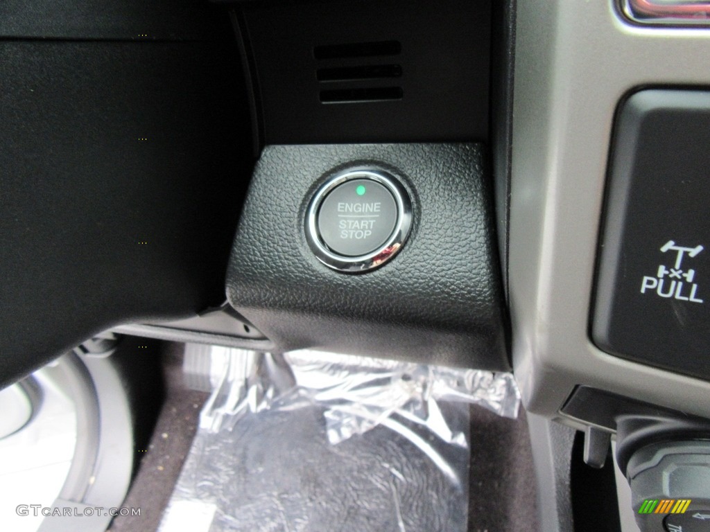 2017 F150 Lariat SuperCrew 4X4 - Ingot Silver / Earth Gray photo #32
