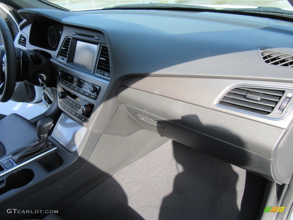 2017 Sonata Sport 2.0T - Quartz White Pearl / Black photo #17