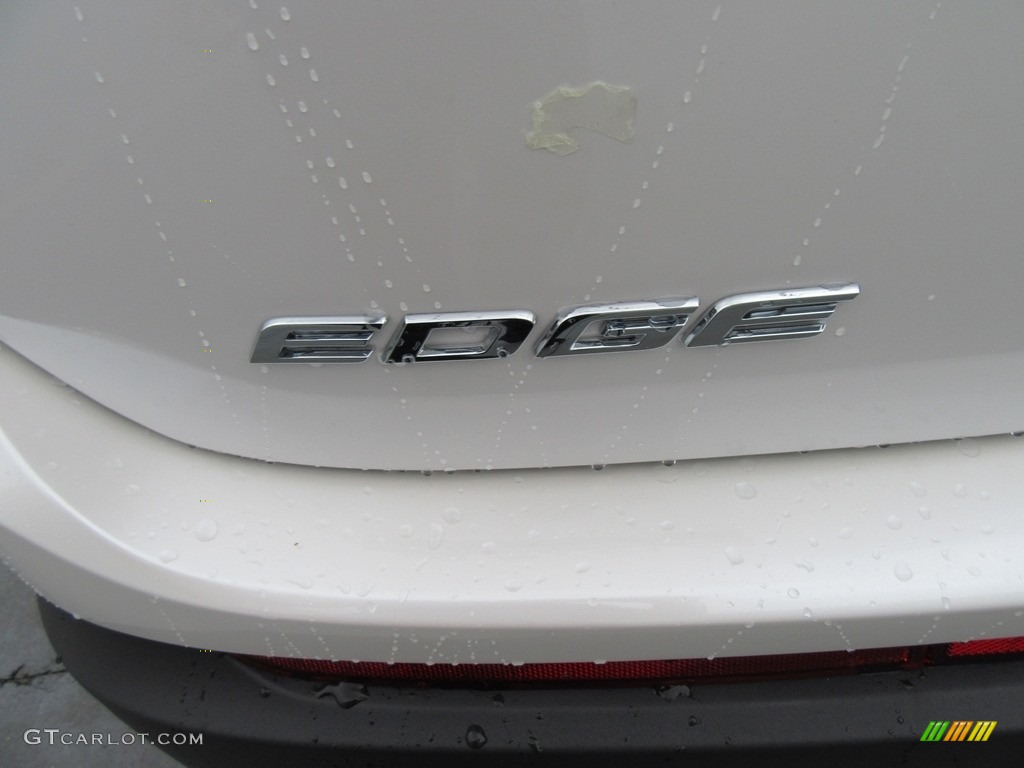 2017 Ford Edge SEL Marks and Logos Photo #117889625