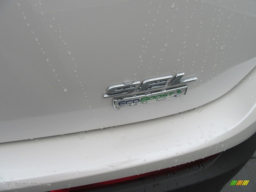 2017 Ford Edge SEL Marks and Logos Photo #117889634