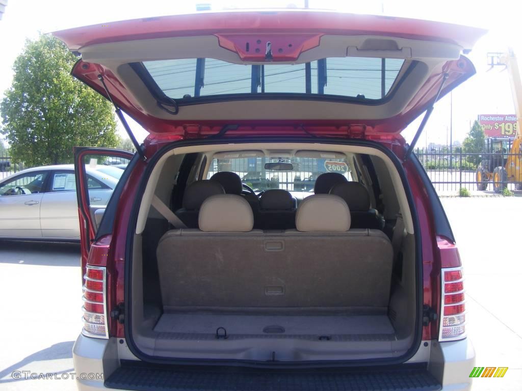 2005 Mountaineer V6 AWD - Vivid Red Metallic / Medium Dark Parchment photo #16