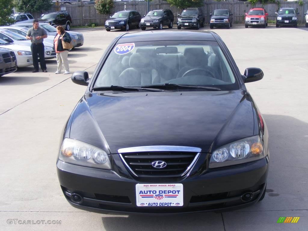 2004 Elantra GLS Sedan - Black Obsidian / Dark Gray photo #3
